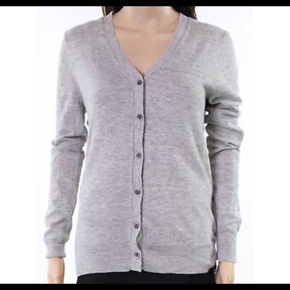 Treasure & Bond Sweaters - 💋💋3 for $20Treasure & Bond Heather Gray Cardigan